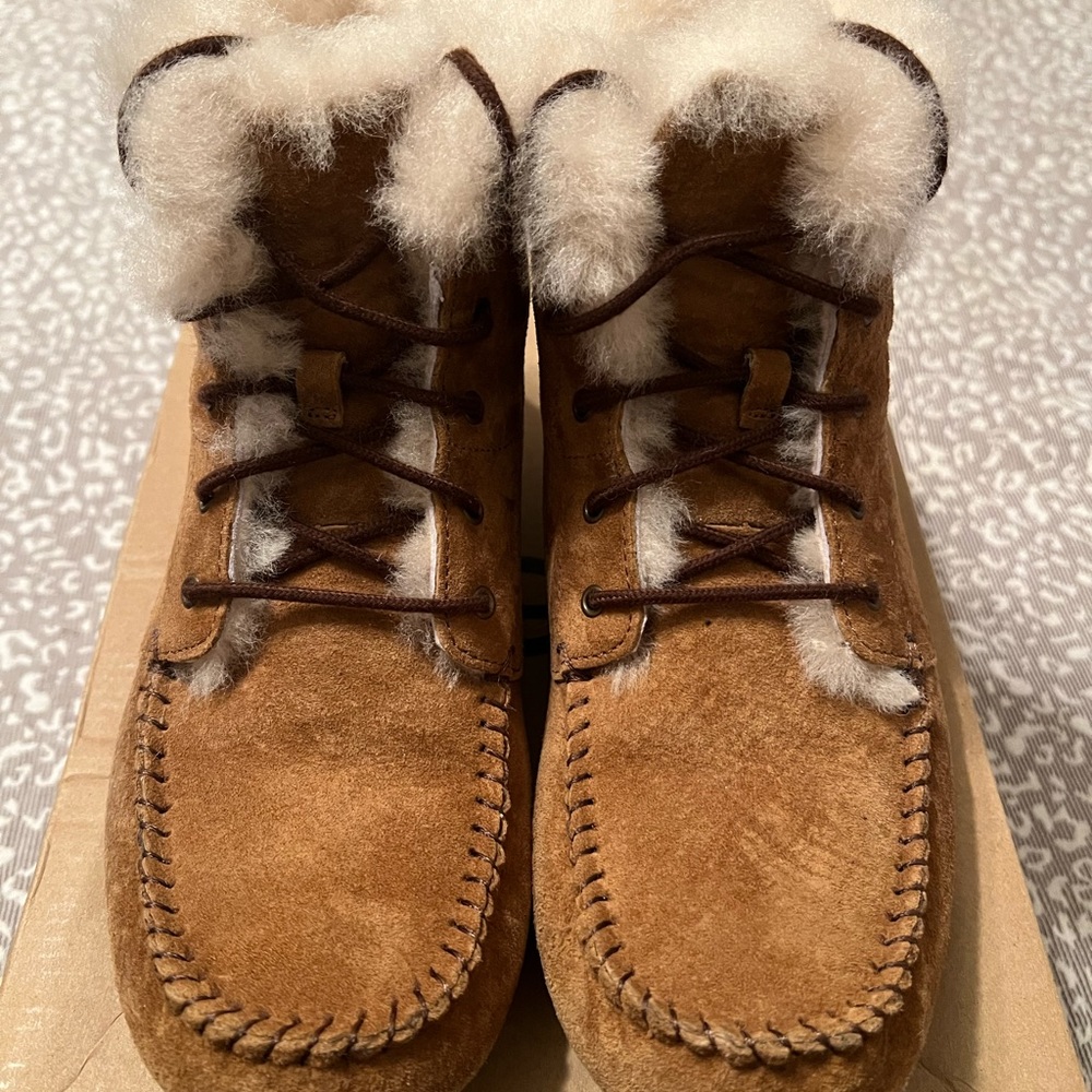 Ugg snow boots
